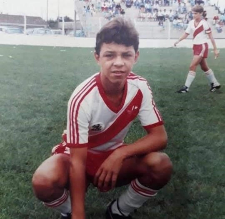 ame2246's tweet photo. Simplemente GRACIAS Muñeco querido, te voy a extrañar siempre.⚪️❤️⚪️ https://t.co/aOhgGEbvqe