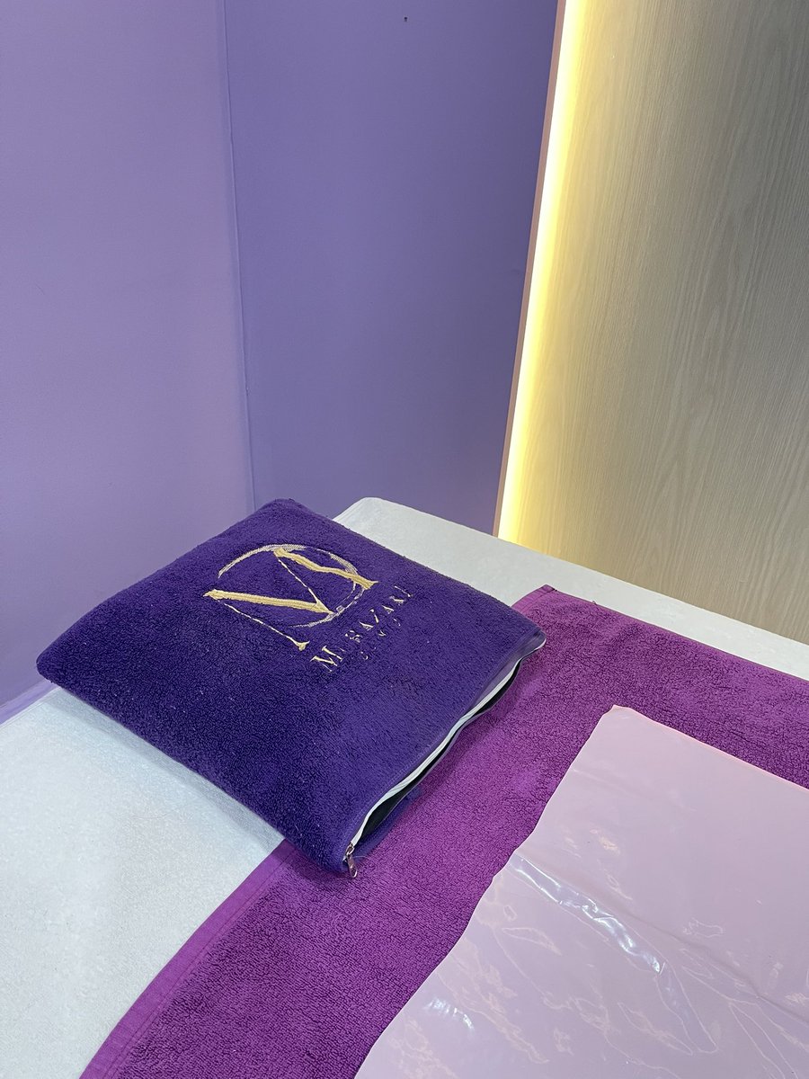 cea_cret tweet media