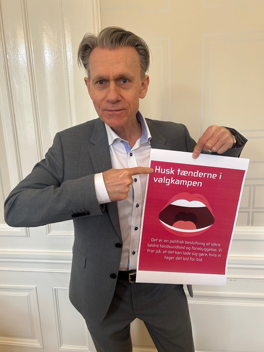 Tandlaegerne's tweet photo. Husk tænderne i valgkampen! Sygdom i munden kan forværre anden sygdom og går ud over arbejdsliv, livskvalitet og økonomi. Med den nye tandreform bliver tilskuddet til danskere med tandsygdom mindre. Det er et politisk ansvar, at alle får nødvendig tandbehandling #dkpol #sundpol https://t.co/REfopHYYYf