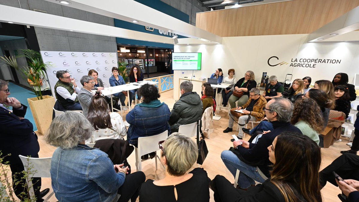 lacoopagricole's tweet photo. #SIA2026LCA |

Table ronde "D’agricultrices à administratrices : quels messages pour convaincre ?". Des témoignages inspirants autour des parcours de femmes en gouvernance coopérative avec Muriel Penon, porte-parole des Elles de la coop 💬 https://t.co/zfFns27oe5