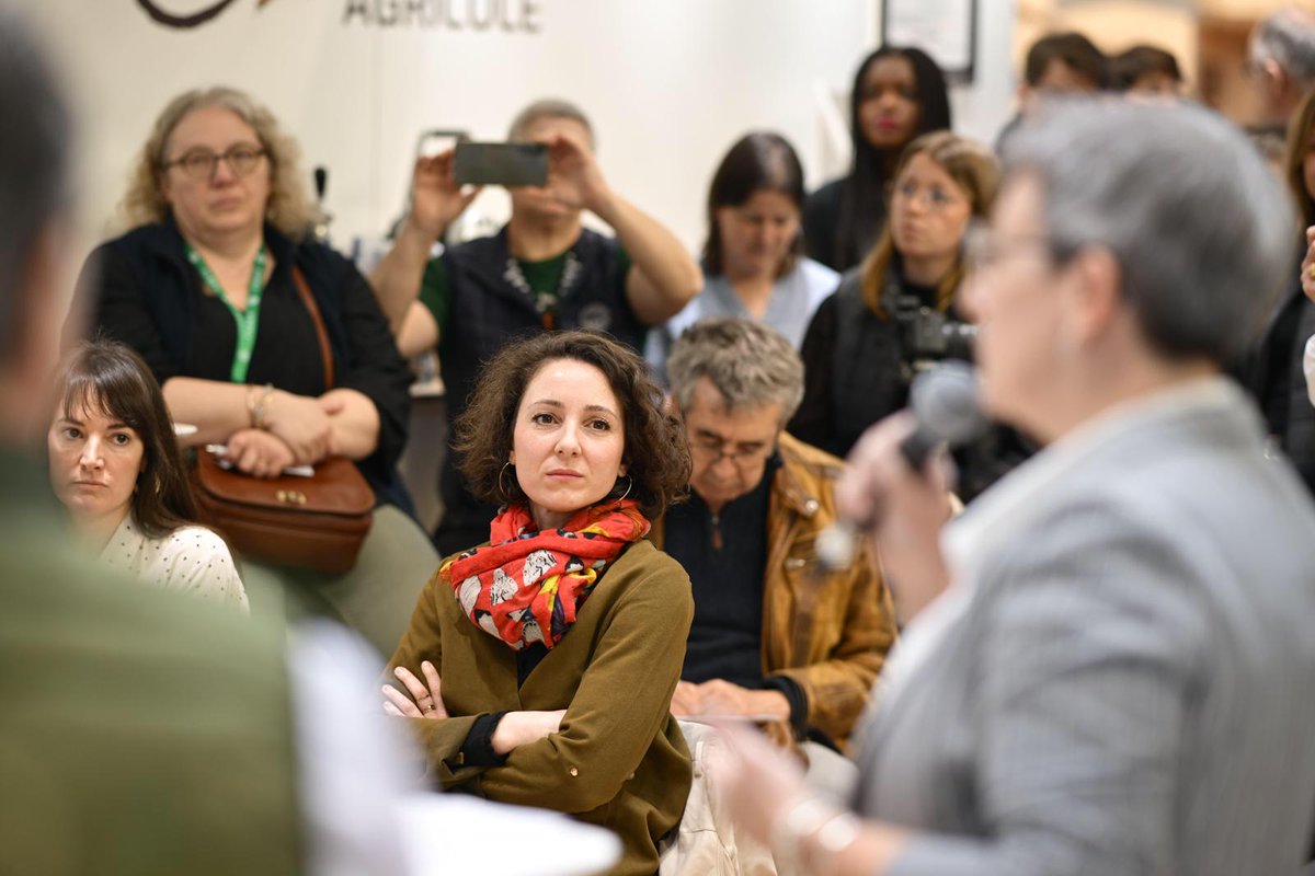 lacoopagricole's tweet photo. #SIA2026LCA |

Table ronde "D’agricultrices à administratrices : quels messages pour convaincre ?". Des témoignages inspirants autour des parcours de femmes en gouvernance coopérative avec Muriel Penon, porte-parole des Elles de la coop 💬 https://t.co/zfFns27oe5