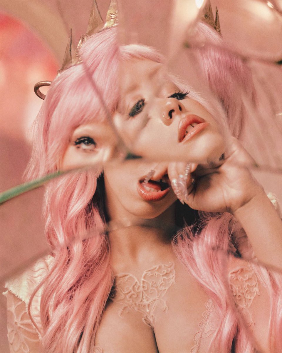 chartsmelanie's tweet photo. “DISNEY PRINCESS” becomes Melanie Martinez’s highest peak ever on the US iTunes songs chart, currently at #5 (+3). https://t.co/xRYv6wyczF