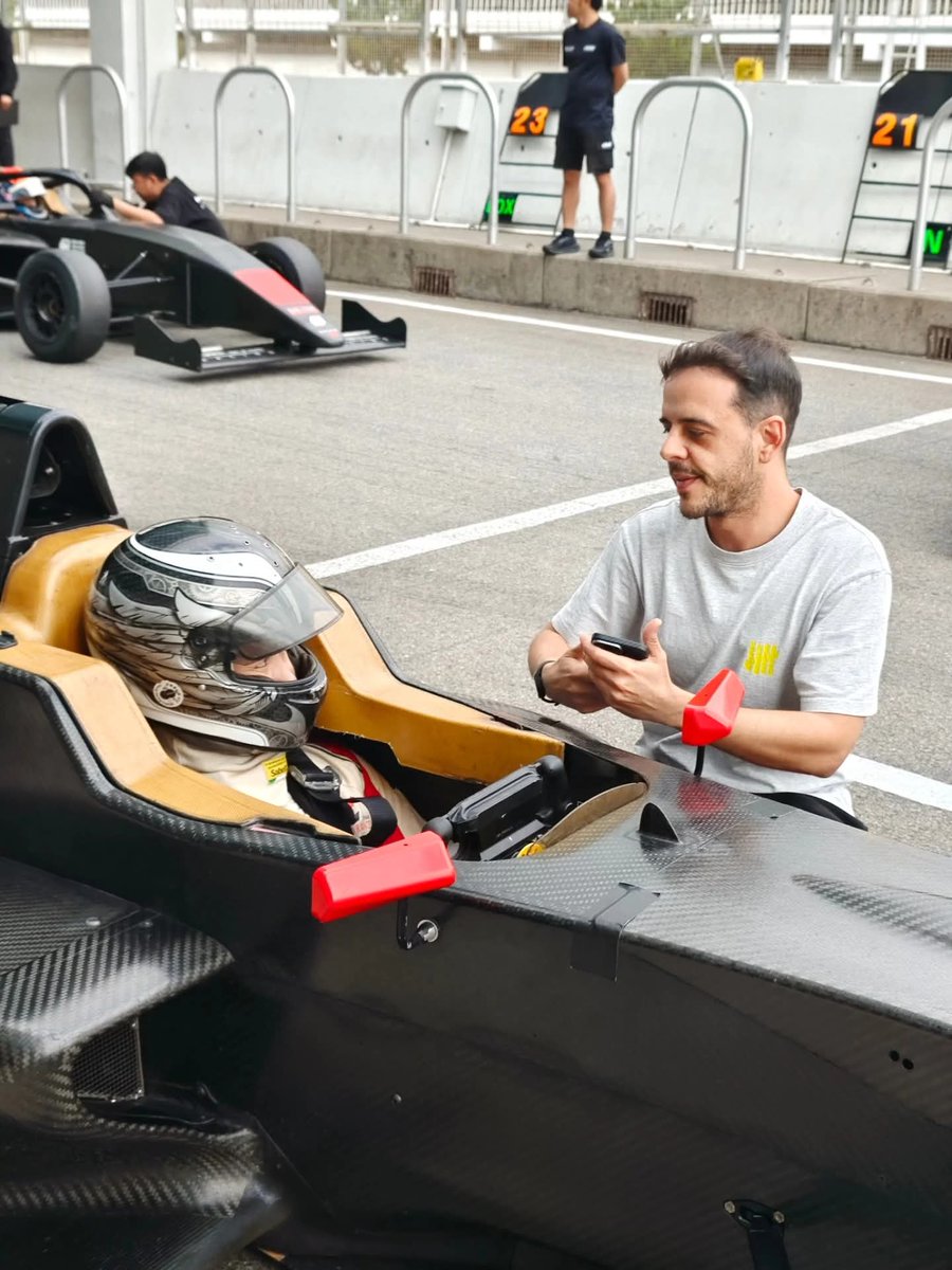 Asia Racing Team tweet media