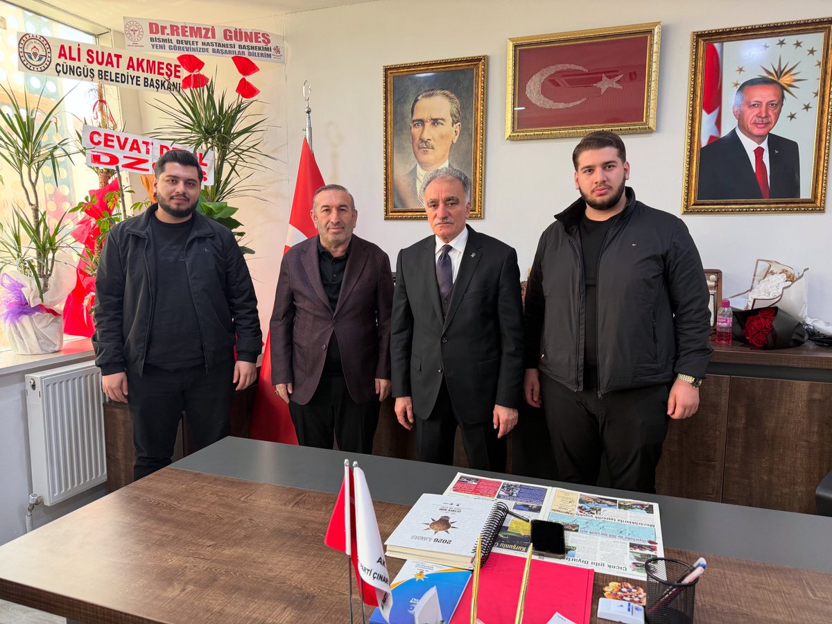 Amcaoğlu Hacı Mehmet Arzu’yu Çınar ilçe başkanlığında ziyaret ettik yeni görevinde başarılar dilerim.