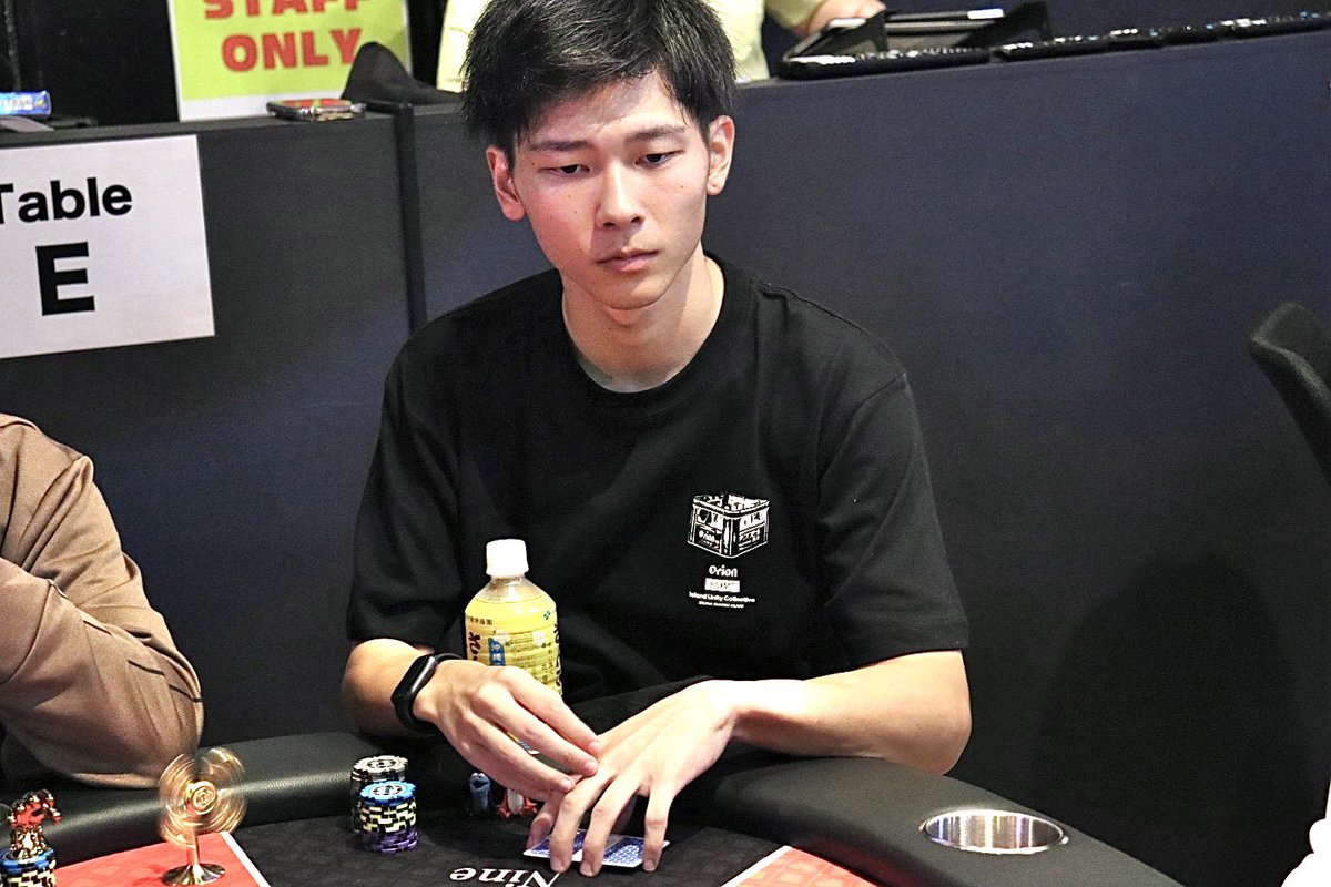 Luke_poker_oki's tweet photo. JOPT参加してポーカー仲間との交流が少し広まって調子にのって自己紹介。笑

はじめまして！
ポーカーネームで「ルーク」といいます。
生まれも育ちも沖縄です！
ポーカーを通して色んな方と出会い、仲良くなれれば幸いです🤗
ゆたしくうにげーさびら🌺
（よろしくお願いします） https://t.co/cJXJe7H2IW