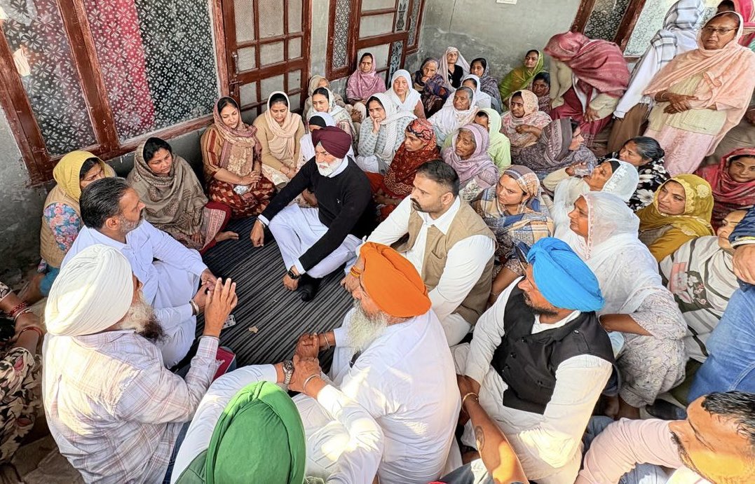 SukhpalKhaira's tweet photo. I visited the mother and family of 19 years old Ranjit Singh who was recently killed in a fake encounter at their village Adian ( Gurdaspur) today to express solidarity with them.

This is the 42nd doubtful stage managed encounter in Punjab during the regime of @BhagwantMann & @AamAadmiParty wherein only victims like Ranjit Singh are killed and the police sustains minor self inflicted injuries. 

Victim Ranjit Singh was taken from home by the police at 4 pm on Tuesday in the presence of his family and villagers. If he was guilty would he be waiting at home for the police to arrest him ? Ranjit had no criminal past and was a disciplined young boy. 

If the police did nothing wrong then why did they take away all DVR’s and broke CCTV cameras of his village 10 pm that night ? 

If the police theory is to be believed why only policemen were injured when the police jeep overturned why wasn’t Ranjit injured despite the fact he was handcuffed ? How did he manage to flee police custody despite being handcuffed and how did he arrange a motorcycle and gun in pitch dark at 3 am onwards? 

If Ranjit was an ISI Agent why was he being taken in one police jeep why not more force and why in the middle of the night? 

On one hand we allege that ISI supplies weapons drugs money and targets important people and vital locations of India then how can a killing of a Home Guard Jawan & ASI of police destabilize a powerful country like India ? 

Why is the scripted story of every police encounter is the same since the eighties & nineties when similar fake encounters took place in abundance in Punjab? 

This encounter is not an isolated incident of police atrocity and brutality bcoz it has now become an order of the day with merciless beating of BKU Ugrahan farmers and extremely brutality inflicted upon Charanjit Singh in police custody on the orders of Ssp Jyoti Yadav wife of Minister @harjotbains and illegal demolition of the homes of opposition leaders besides many many false cases on anyone who dares to challenge the might of @ArvindKejriwal & Co ! 

Punjab has been turned into a #PoliceState by AAP and if the police have the liberty to indulge in extra judicial killings then @BhagwantMann should do away with the criminal justice system including the courts and give all powers to the police to decide who would live and who would die ! 

I urge Chief Justice of India and CJ Punjab & Haryana High Court to take Suo-Moto cognizance and order an independent investigation by either a Judge of the High Court or by the @CBIHeadquarters -Khaira 

@INCIndia @INCPunjab