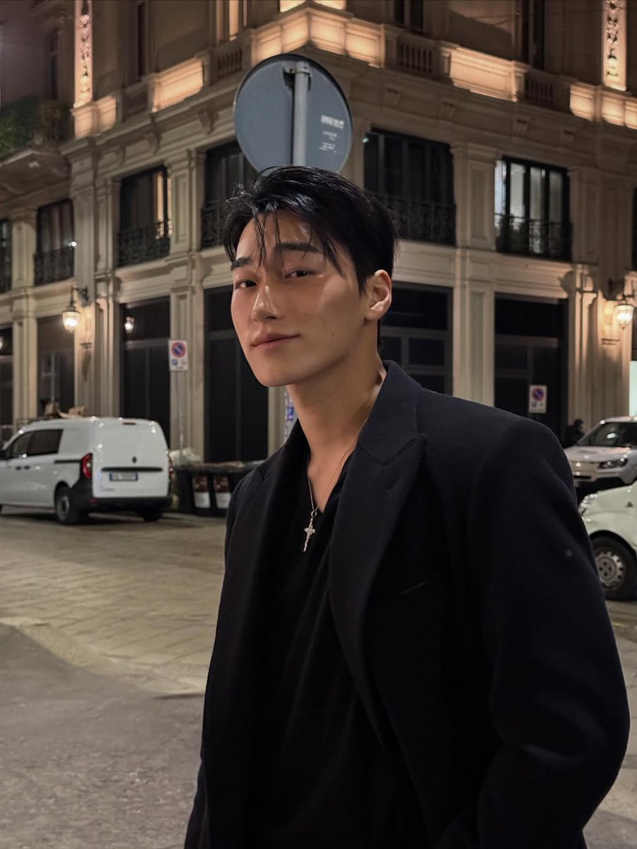 [📷] 260226 IG: SAN

" 밀라노 날씨 좋다

@/dolcegabbana
#DGFW26 #/DolceGabbana #돌체앤가바 "

#DGxSAN #DOLCEGABBANA 
#CHOISAN #산  
<a href="/dolcegabbana/">Dolce&Gabbana</a> <a href="/ATEEZofficial/">ATEEZ(에이티즈)</a> 
instagram.com/p/DVOL3ZxE-gl/…