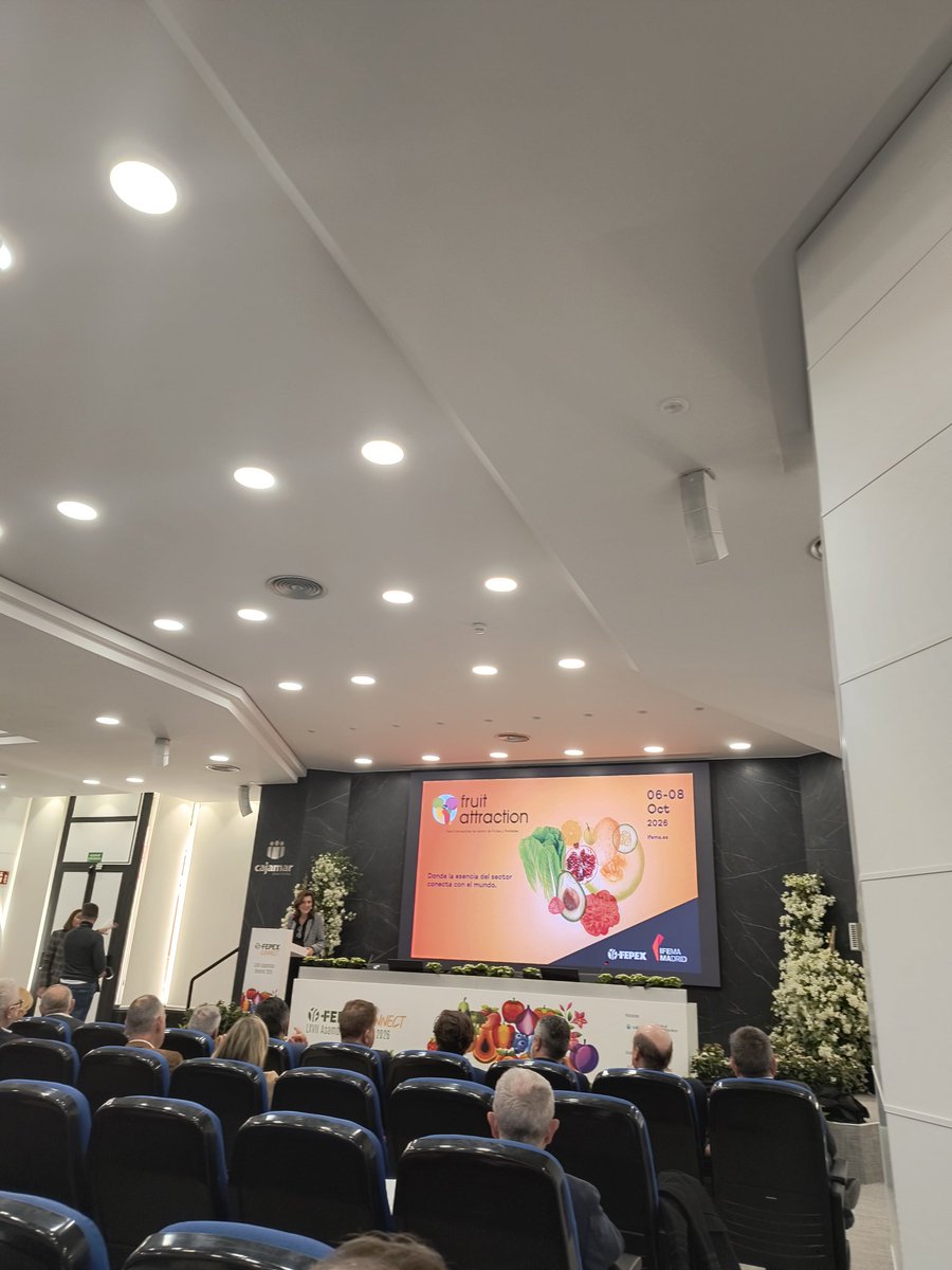 eComercioAgr's tweet photo. @Cajamar @aepla_asoc @ADNAgroFood @FruitAttraction cumple 18 años 🎉🎉
Más de 2500 expositores se darán cita del 6 al 8 de octubre en @IFEMA
#ECAFruits #IFEMA https://t.co/s5jRhgguus