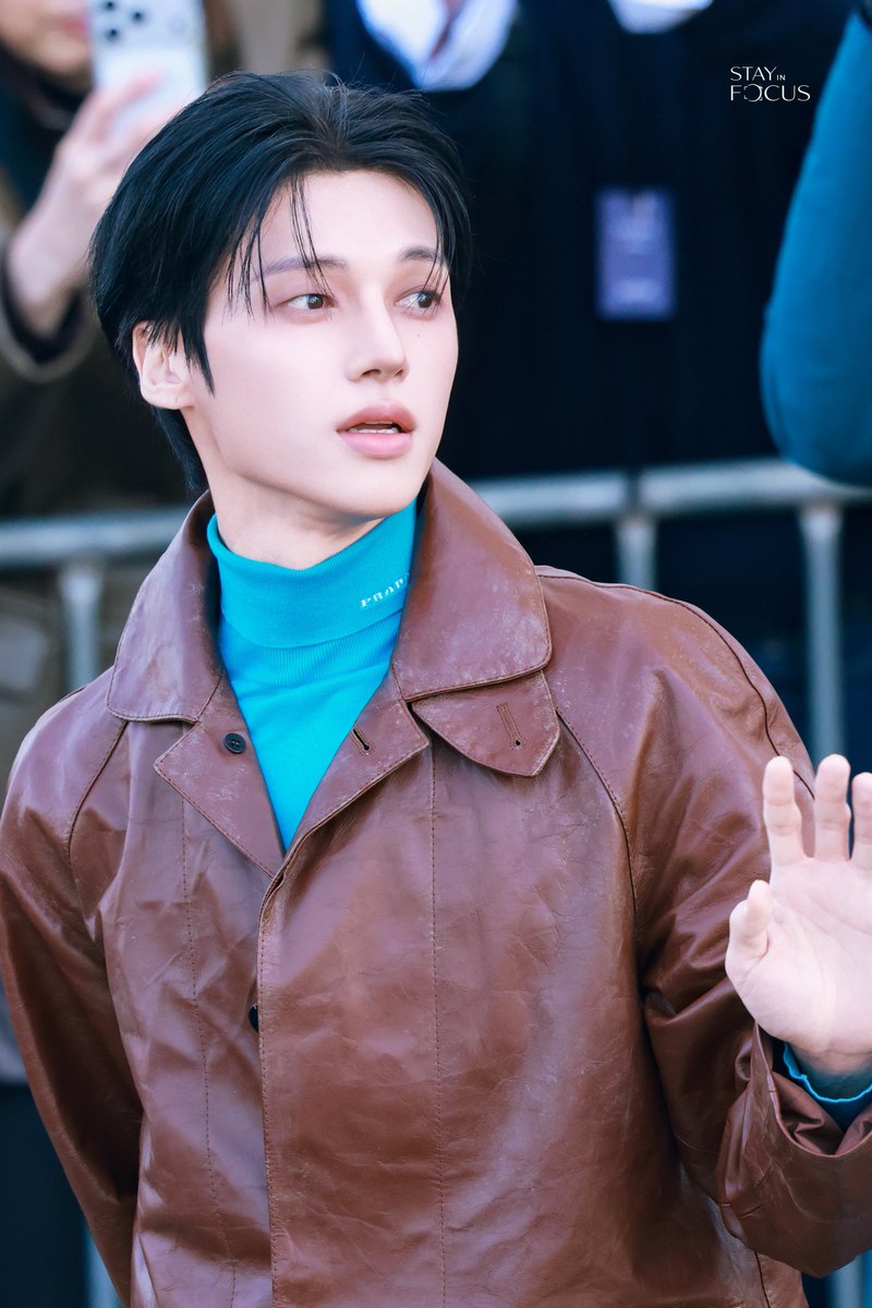 stayinfocus_jwy's tweet photo. 260226 Prada
왕자님 등장🎉

#PRADA #PradaFW26
#에이티즈 #ATEEZ #우영 #WOOYOUNG 
@ATEEZofficial https://t.co/AkH87cp85y