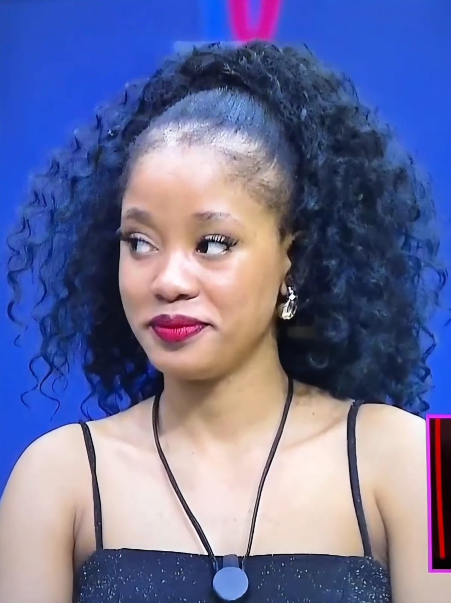 Another day to stand with a mathematician in process. The only brains that we know are working. Didi digital, Didilicious, small pepper.

#BBMansiS6 #BBMzansiS6 #BBMzansi6 #Bazozwa #BazozwaS6 #BBMzansi #Didi