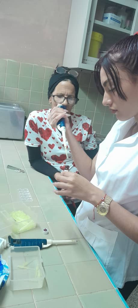 filialmayari's tweet photo. 📢🌲✨Estudiantes de 3er año Lic. Bioanálisis Clínico, Filial de Ciencias Médicas #Mayarí; continúan proceso docente educativo en el Policlínico de #Levisa. 🌲
❤️¡Sí por la vida! ❤️
💚¡Por una docencia de excelencia! #UCMHo 💚
#CubaPorLaVida 🇨🇺
👉 Síguenos: @filialmayari https://t.co/Io2jVl88iN