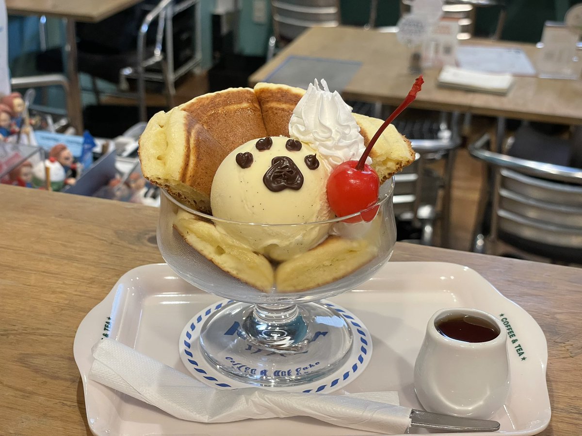 🐈‍⬛本日も沢山のご来店ありがとうございました🐾

マスター堀江のワンオペ営業日でしたので、いつもよりご提供迄にお時間いただくこともありましたが、当店自慢のホットケーキに色とりどりのクリームソーダ、おにゃーげシリーズなど沢山のお客さまに楽しんでいただけましてとっても嬉しいです😋