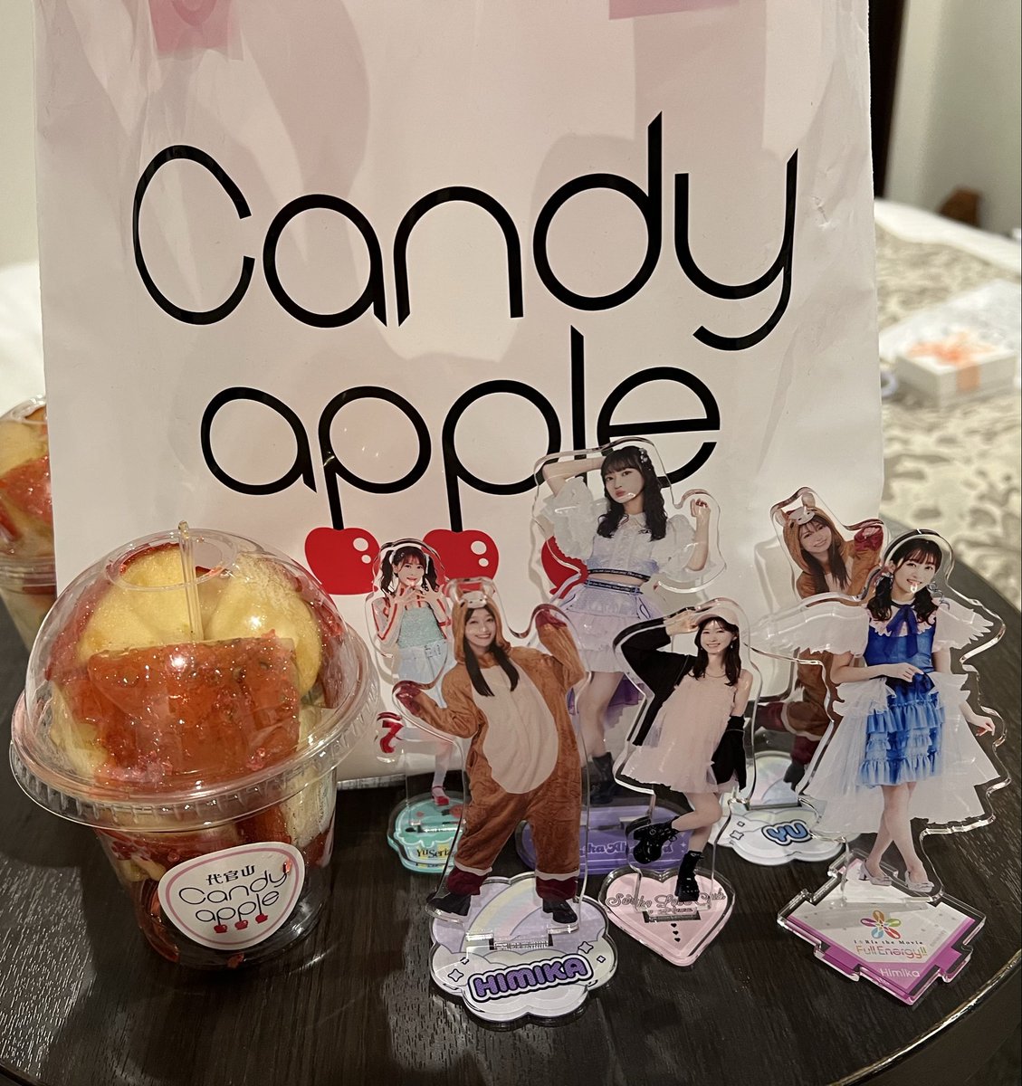 せりあか💙💜 りんご飴だよー！ #芹澤優 #茜屋日海夏