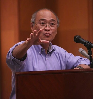 - Guru Besar ITB
- Punya kompas moral
- Teknokrat Handal pakar sekaligus praktisi public policy delivery
- Ngerti politik dan bisa bargain sama politisi
- Rekam jejak teruji
- Mengkader banyak pemimpin handal

Hampir jadi wapres, sayang kurang punya nafsu politik