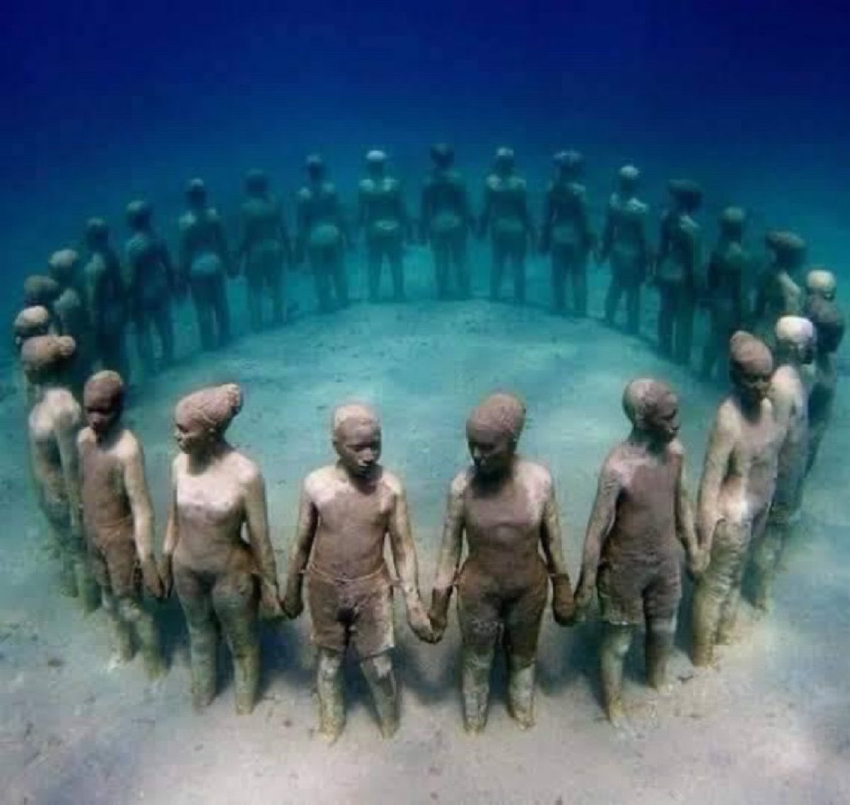 They chose the ocean over slavery ⛓️ 

This is the  "Igbo Landing" of 1803