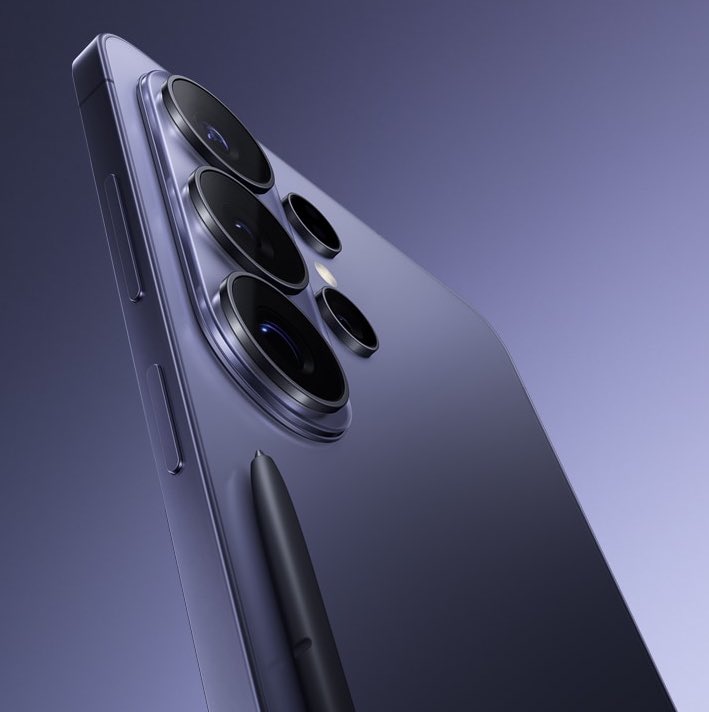 Holly - I like tech tweet media