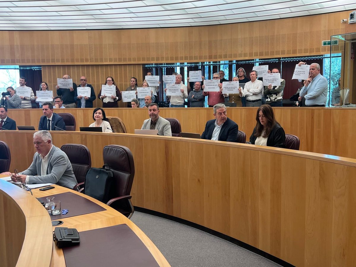 ❌El PP rechaza en Diputación destinar el dinero necesario y suficiente a los municipios para reconstruir los daños de las lluvias

⛔️Su voto en contra evidencia su falta de voluntad política para ayudar de manera efectiva a los pueblos de la provincia

🔗psoe-granada.com/el-psoe-denunc…