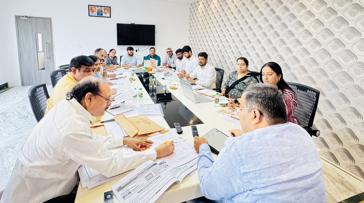 पंडित दीनदयाल उपाध्याय प्रशिक्षण महाअभियान–2026 के अंतर्गत मंडल प्रशिक्षण एवं वक्ता प्रशिक्षण हेतु प्रदेश अभियान टोली बैठक,हैदराबाद।
<a href="/BJP4Telangana/">BJP Telangana</a>