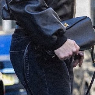 quedé loca, sorda, ciega, muda, se me bajó la tensión, empecé a delirar, increíble lo que este cristiano produce en mi.