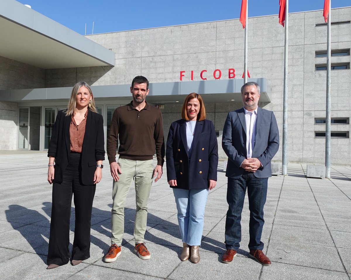 MasDUnoGipuzkoa's tweet image. Con Eduardo Yañez
Más de uno Gipuzkoa 26/02/2026 labur.eus/j1hqd5il
@CamaraGipuzkoa
@FicobaFundazioa
@StPatricksSS #AimarCorredera Olimpiada de Biología
@asuncionklinika
#OnEgin
#ElenaAsins @kutxafundazioa
#AitorMarín @edicionesiruela
#Pirata "Me vale madre" @GureZirkua