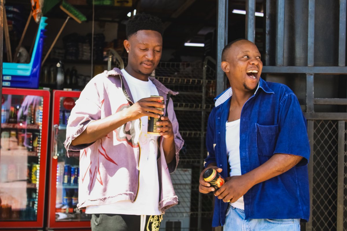 BafanaBaMaths's tweet photo. Do you know these boys? ๐๐คค๐ Baie Gevaarlik these two 2๏ธโฃ ๐ง๐ฟ ๐ป ๐คพ๐ฟ Apparently Friday they drop a movie on YouTube ๐น๐ฝ๏ธ ๐
BTS Imagery by @_theclimbup ๐๐ง๐ฝ๐ธ
#PickUpThePhone #Visualizer #Mofaya #sahiphop #saRnb #kasiflavor https://t.co/6p4LuQrRd8