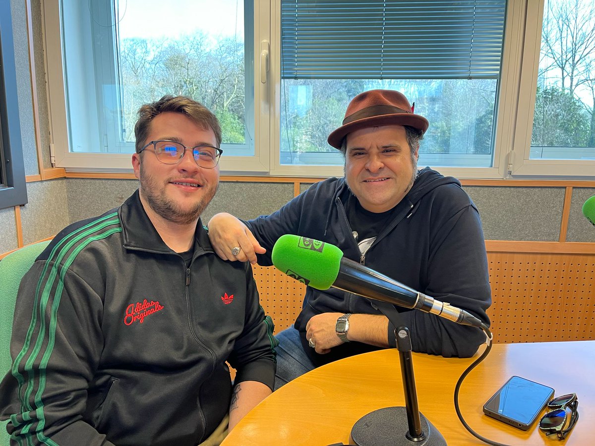 MasDUnoGipuzkoa's tweet image. Con Eduardo Yañez
Más de uno Gipuzkoa 26/02/2026 labur.eus/j1hqd5il
@CamaraGipuzkoa
@FicobaFundazioa
@StPatricksSS #AimarCorredera Olimpiada de Biología
@asuncionklinika
#OnEgin
#ElenaAsins @kutxafundazioa
#AitorMarín @edicionesiruela
#Pirata "Me vale madre" @GureZirkua