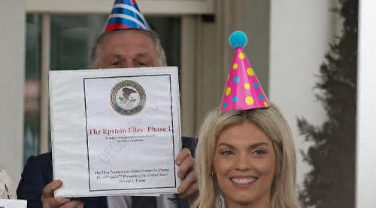 3YearLetterman's tweet image. Today we gather to remember one of the truly great days in American history

Happy ONE YEAR Anniversary to those who celebrate!