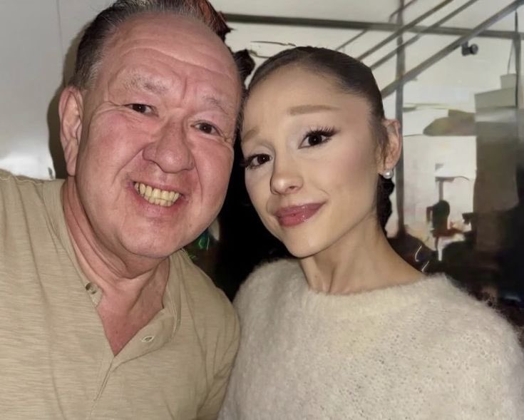 honeyariedits 💋 seeing ari tweet media