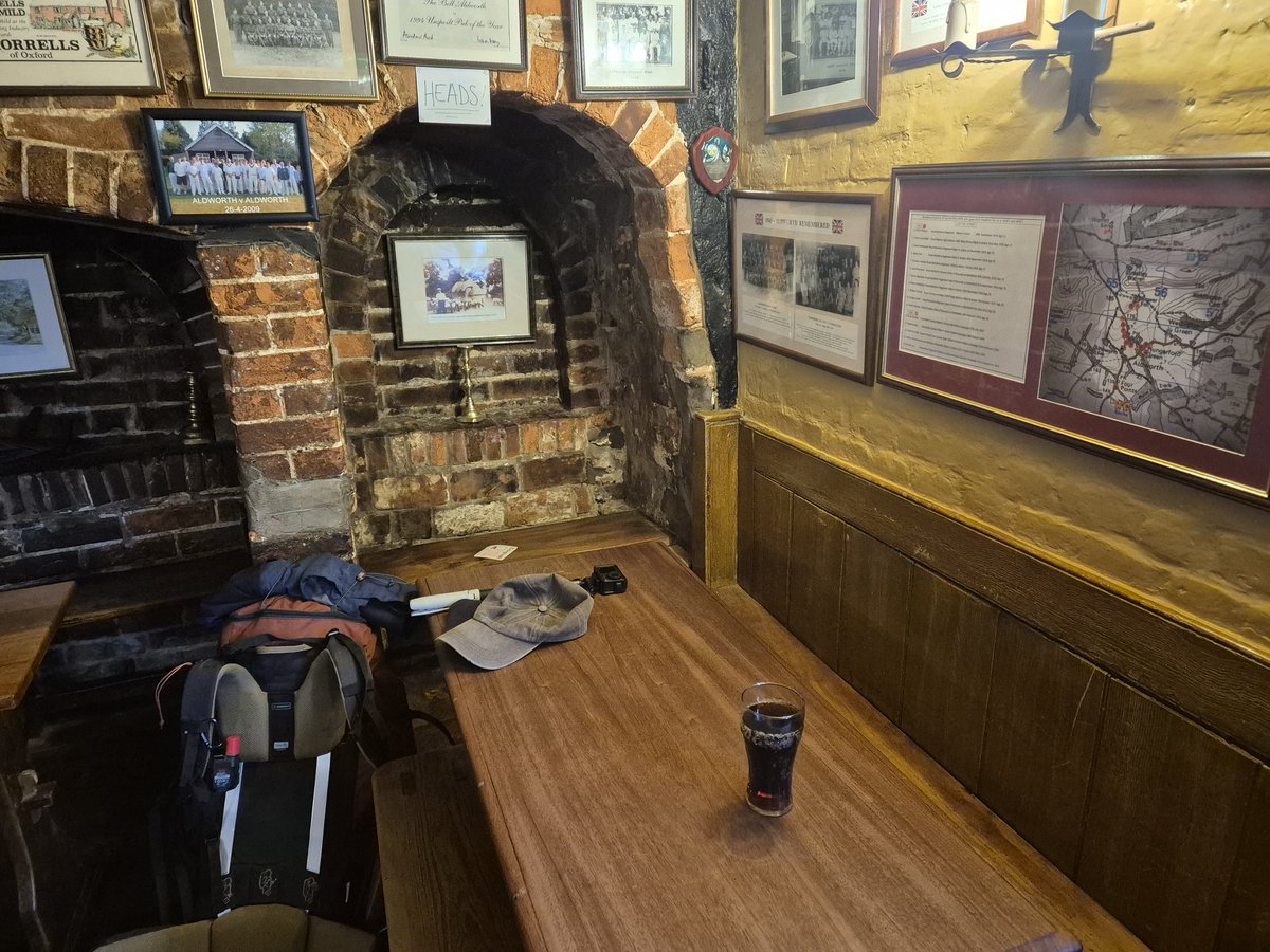 𝙃𝙚𝙙𝙡𝙚𝙮 𝙏𝙝𝙤𝙧𝙣𝙚 tweet media