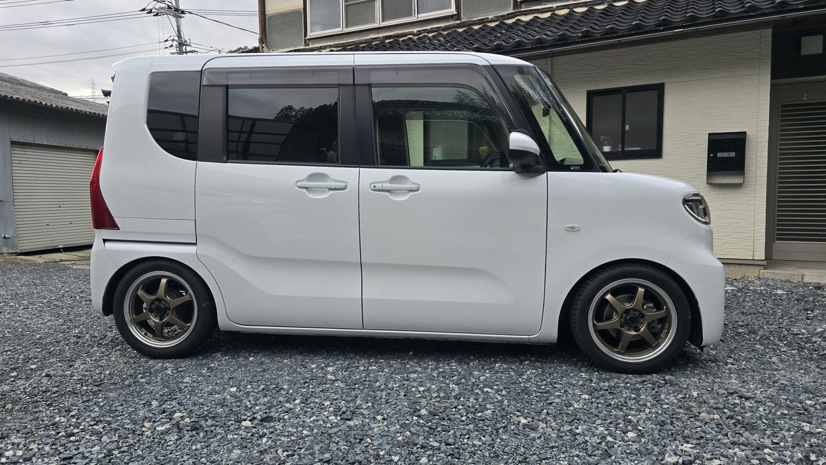 pusyun7255's tweet photo. タントのブレーキいい感じ👍
ローター VOING C5S
パッド Project μ BESTOP
キャリパーもシルバーに塗り直ししないとね。
あとフロント5mm下げた(笑)
ほどほどでヨシ!!
#VOING
#Projectμ
#la650s https://t.co/9R6ZEK7keD