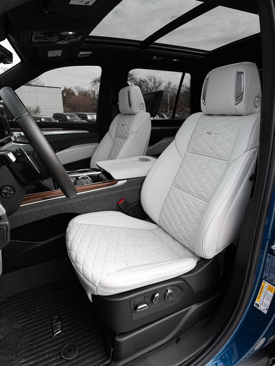 2026 CADILLAC ESCALADE PLATINUM SPORT 💙💙