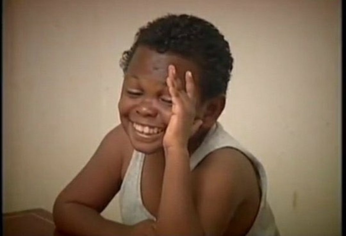 I don use engagement wound one guy for  here now 
If we no be mutuals you Dey miss