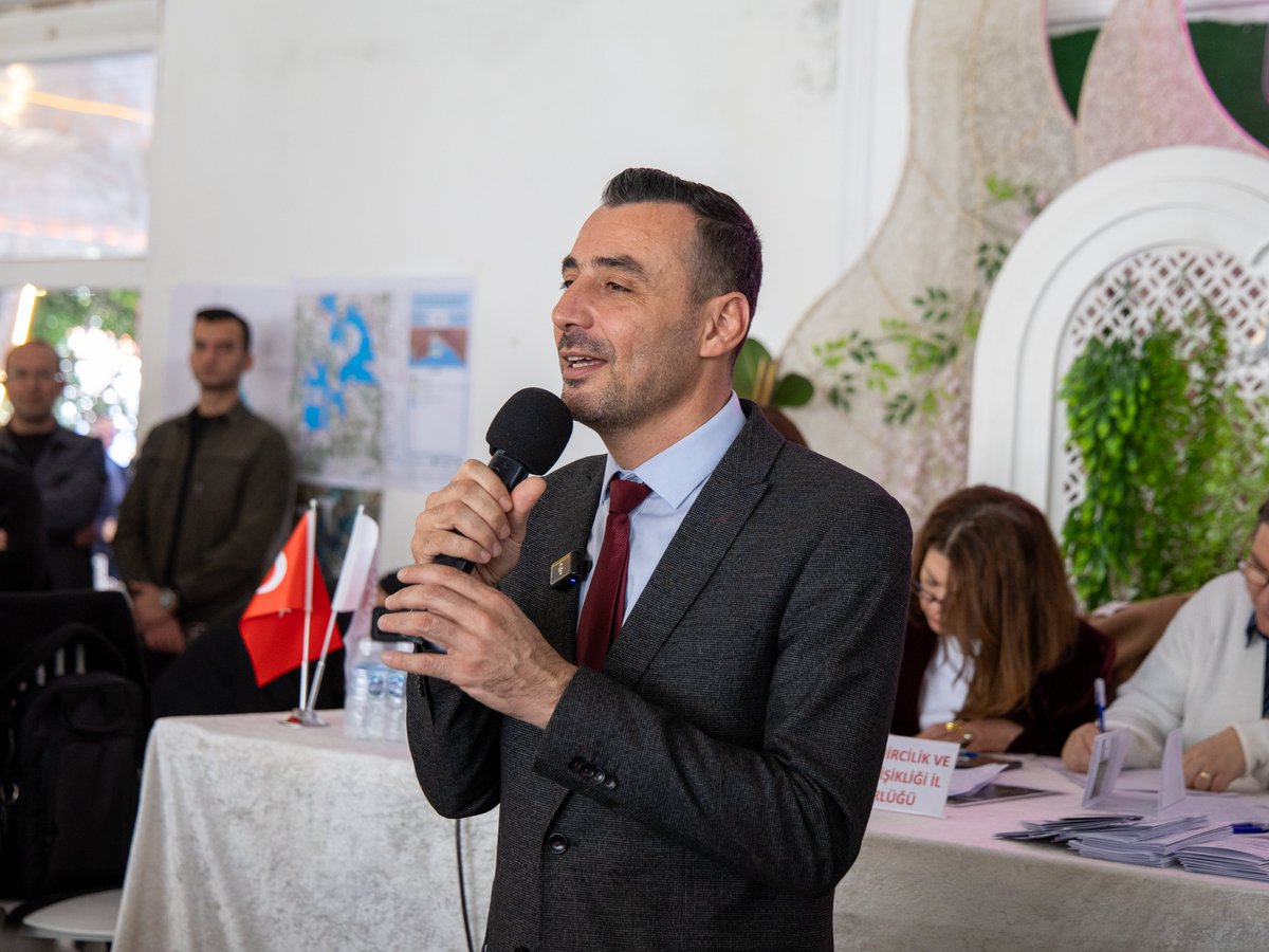 Manavgat Barajı üzerinde yapılması planlanan Yüzer Güneş Enerji Santrali (GES) Projesi’ne dair “Halkın Bilgilendirilmesi ve Sürece Katılım Toplantısı”na katıldık.