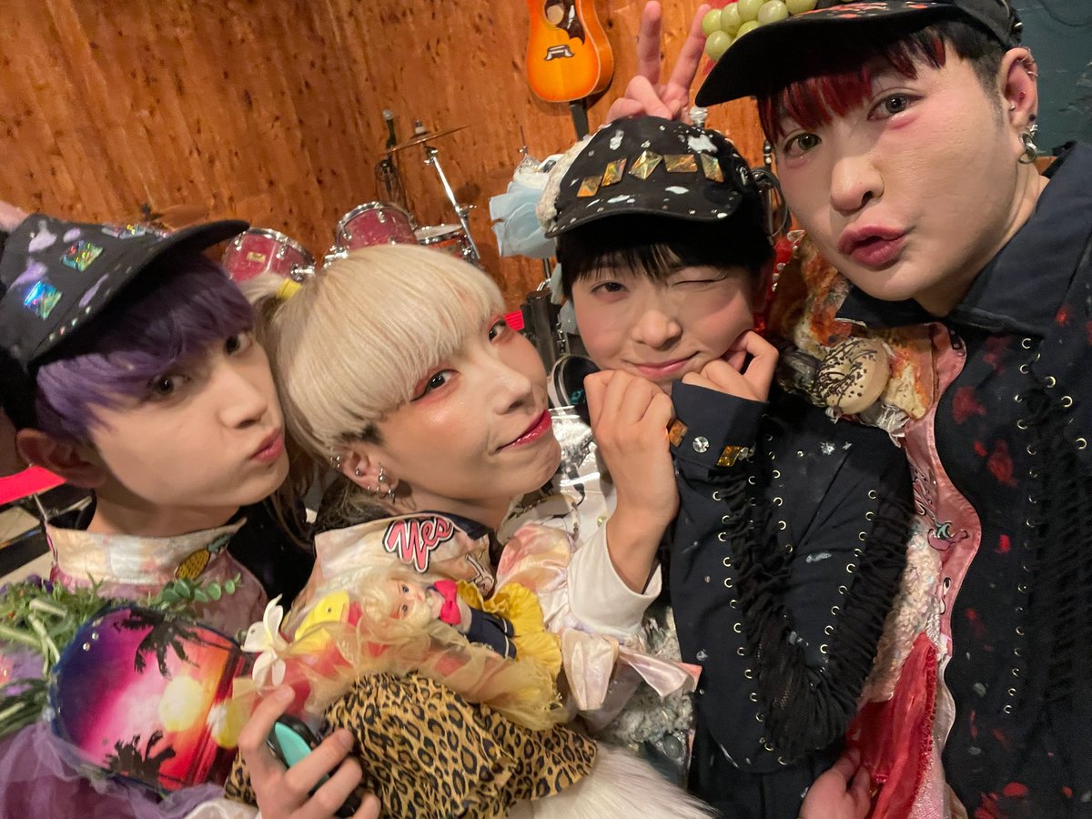 ミキティー本物【二丁目の魁カミングアウト】 (@mikity_sakigake