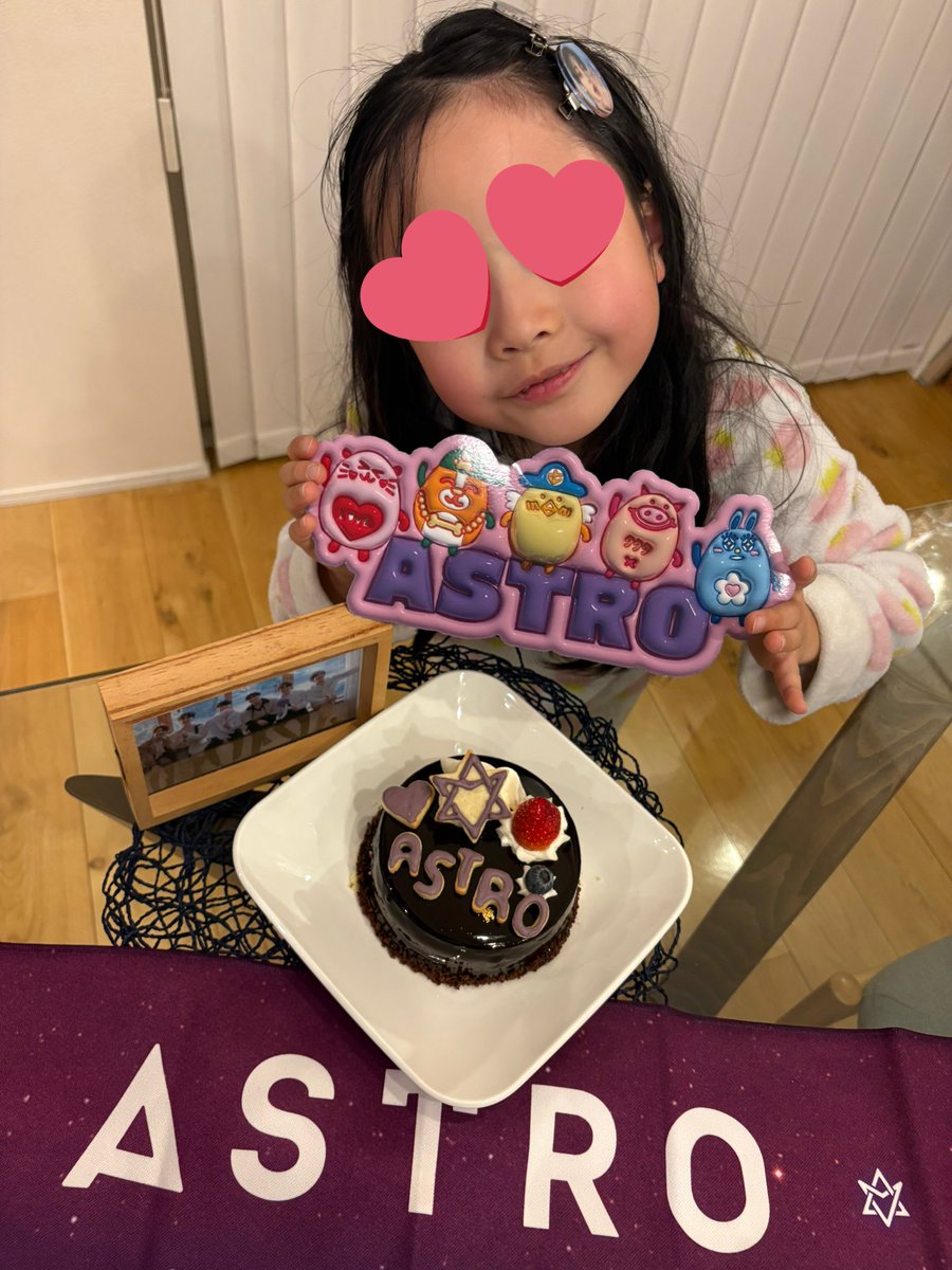 mako🐱 마코 tweet media