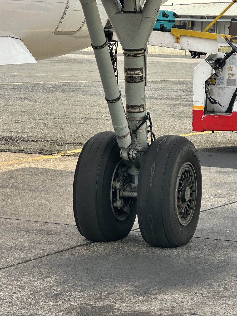 Austine_Asembo's tweet photo. @FlyJambojet True the lake doesn’t change but the tyres should. The tyres on your Kozi plane is quite scary. Don’t you think it shouldn’t copy the lake? https://t.co/q8MWImapNe