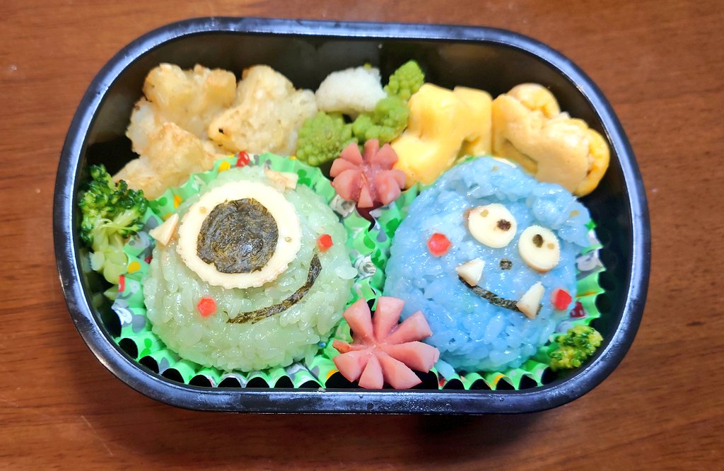 truth0426's tweet photo. 息子、お弁当の日
モンスターズインクのマイクとサリー https://t.co/A0WtWf1Ksk