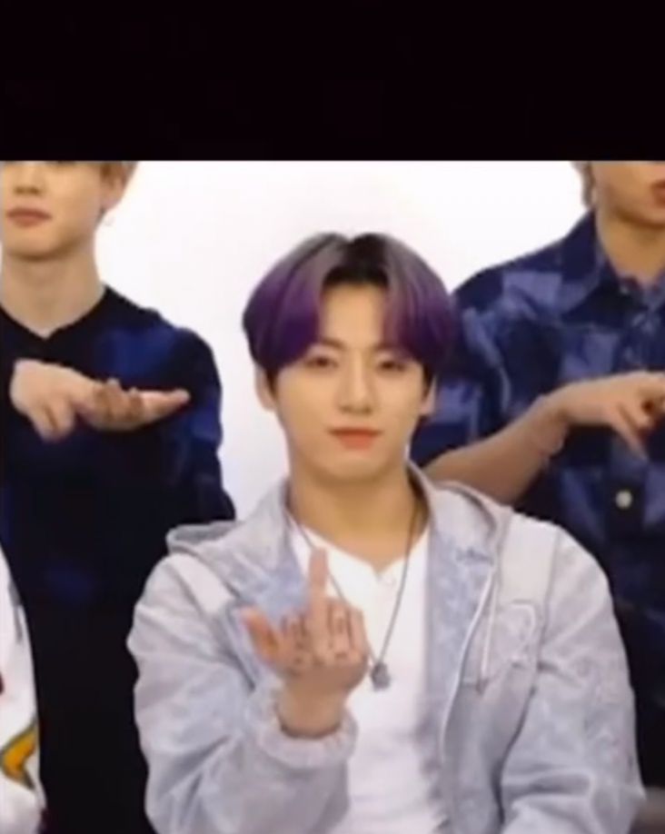 jikook_arepa_vZ's tweet photo. Mi honesta reacciรณn para las K-Armys ๐ #karmys #coreanas https://t.co/lcciTSJlT8