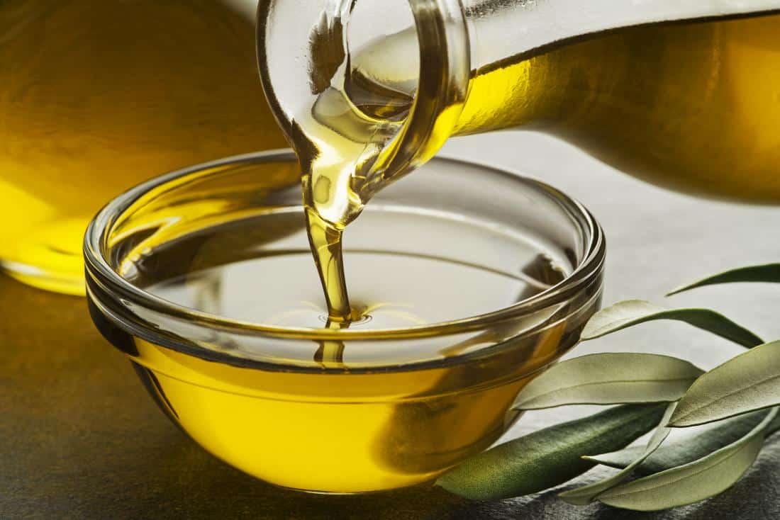SamaHoole's tweet photo. Canola oil does not exist in nature.

It was bred in the 1970s from rapeseed: a plant historically used for industrial lubricants and lamp fuel, excluded from food use because of its erucic acid content, which causes heart lesions in animal studies.

Canola was engineered to reduce erucic acid to "safe" levels. Safe being a word used loosely when discussing an industrial crop modified for edibility and then processed through:

- High-heat extraction
- Hexane solvent baths (a petroleum derivative)
- Bleaching
- Deodorisation (because the natural smell is rancid)

The deodorisation step removes the smell of oxidation. The oxidation itself remains.

Canola is roughly 20% omega-6. It's in almost every restaurant meal, every processed food, every "heart-healthy" spread on the shelf.

You're eating a lubricant crop, solvent-washed and deodorised to hide the smell of damage, and it's been recommended by dietitians for forty years.