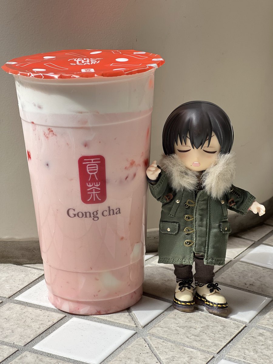 445cafeparade's tweet photo. 🍓杏仁美味しかった😋 https://t.co/063imwaWYY