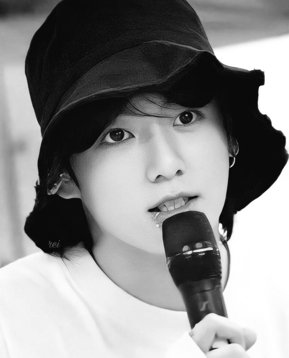 🐰: “Respect , understanding, consideration. A person should always have these 3"

🐰: “I’m human too"

WE LOVE YOU JUNGKOOK