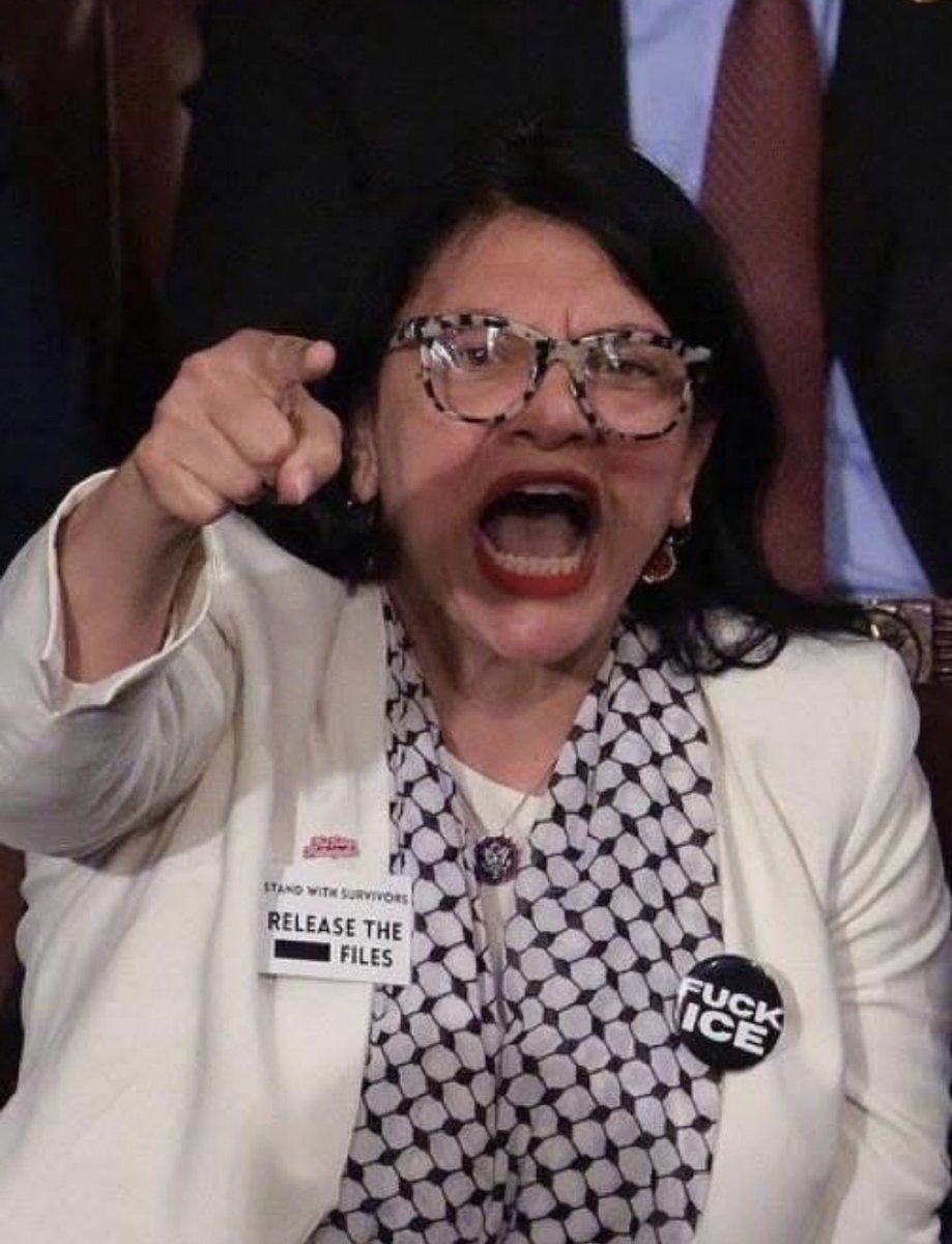 HadleyStarkey's tweet photo. Reflecting on #SOFU. When #Dems don’t stand up, it’s not a protest! It’s a confession!  Wake Up #America #Trump https://t.co/eooIWOLy8B