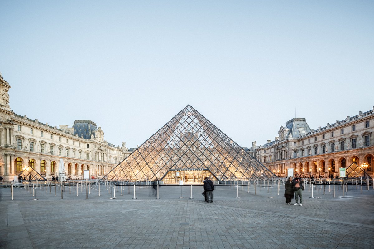 CrisisPro's tweet photo. Our latest: The No. 2 leader of the crisis-ridden @MuseeLouvre did an interview with the AP.  Instead of reassuring the public, he mostly made excuses. Not a good #CrisisComms approach!
https://t.co/MQla3k5bc7

Sign up for our weekly e-newsletter: https://t.co/BQ59TIYVGi https://t.co/uO9Qj4TFi5