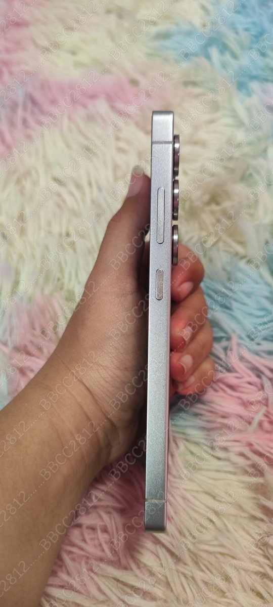 bbcc2812_2's tweet photo. ขาย Samsung S25Ultra เครื่อง 12/512 สี Sliverblue
ใช้งานใส่เคสตลอด ไม่มีริ้วรอย 
อุปกรณ์ครบกล่อง+ สายชาร์จ
ประกันหมดไปเมื่อ 5/2/68

ราคา  28,900.- 

สามารถนัดรับดูเครื่องได้ แถวรามอินทรา แฟชั่น ตลาดเซฟวันโกแยกคปอ.ค่ะ

  #s25ultra #samsungs25ultra #ขายโทรศัพท์ #ส่งต่อsamsung https://t.co/wXjoTSTRiM