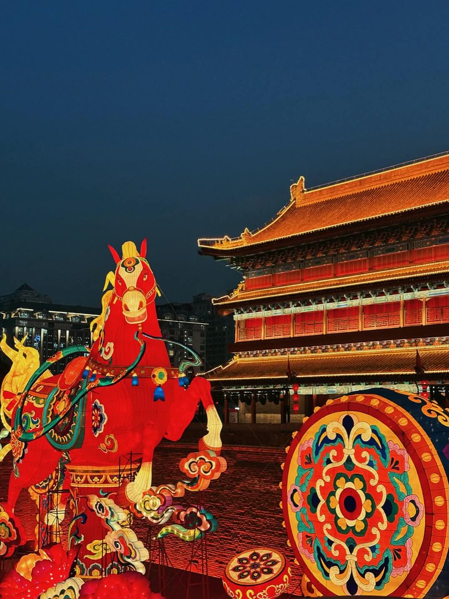 lihanghong1988's tweet image. Put up Spring Festival couplets to welcome the Lunar New Year. #ChineseNewYear  #VeryChineseTime