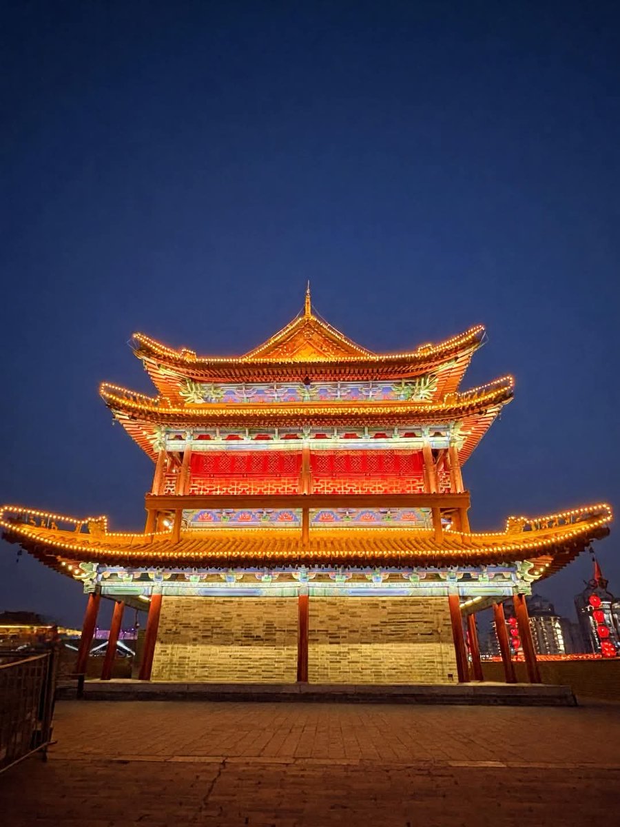 lihanghong1988's tweet image. Put up Spring Festival couplets to welcome the Lunar New Year. #ChineseNewYear  #VeryChineseTime
