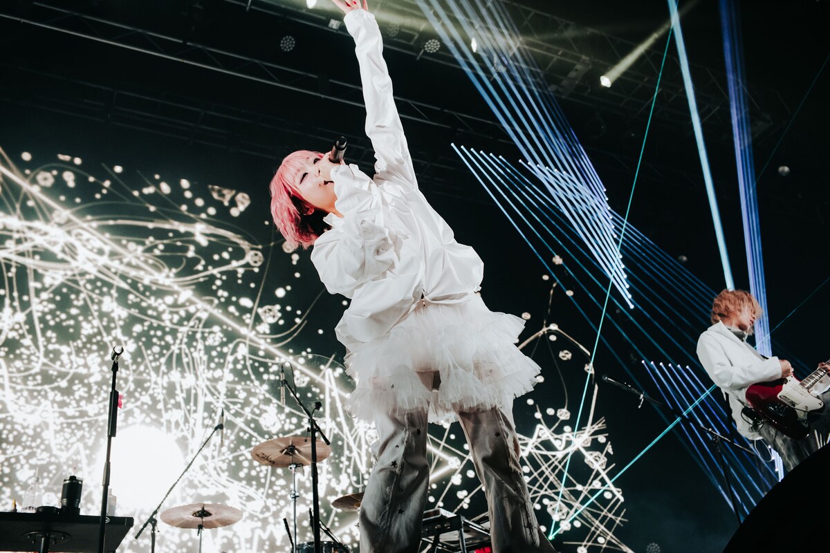 【ライブレポート】
NOMELON NOLEMON

“音と視覚の同期”を表現
最新アルバムを携えて開催した「EYE SYNC」

🔽記事はこちら（写真30枚）
natalie.mu/music/news/661…

#ノーメロ