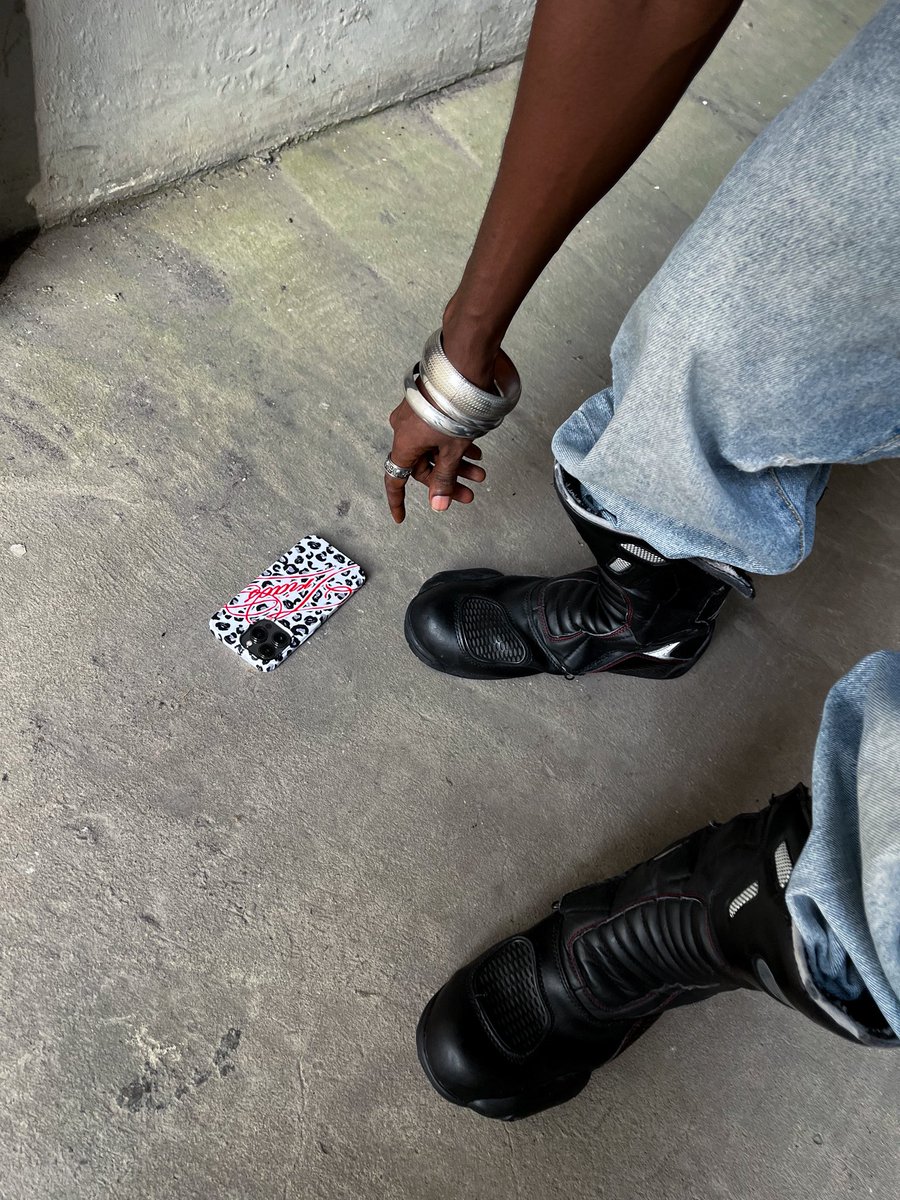 bigyazz ⛧ tweet media