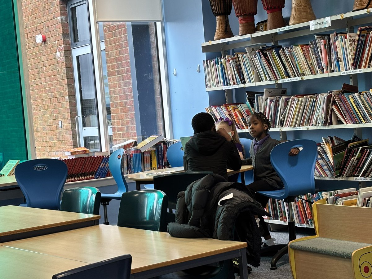 Mrs Deafley P6B tweet media