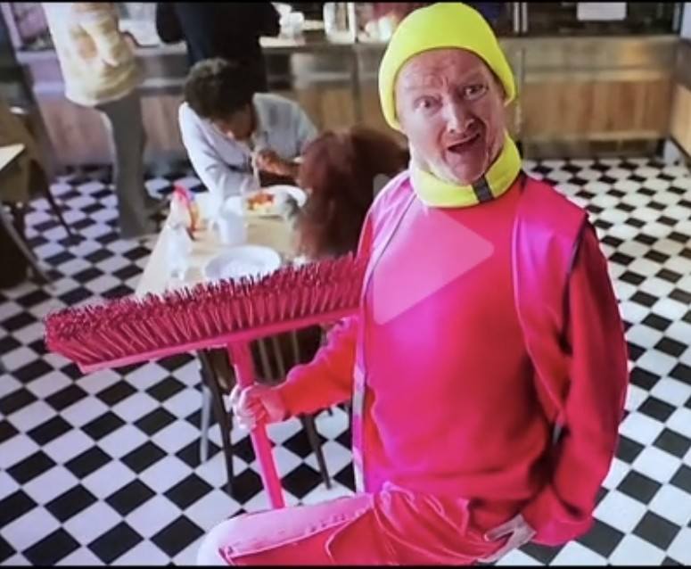 RexKram55112378's tweet image. When I'm back at work I might try a jaunty tune for my announcements.#PeptobismolAdvert #Annoying

🎶"We call at Farnborough, Woking, Walton On Thames, Clapham Junction, Waterloo-oo-oo." 🎶